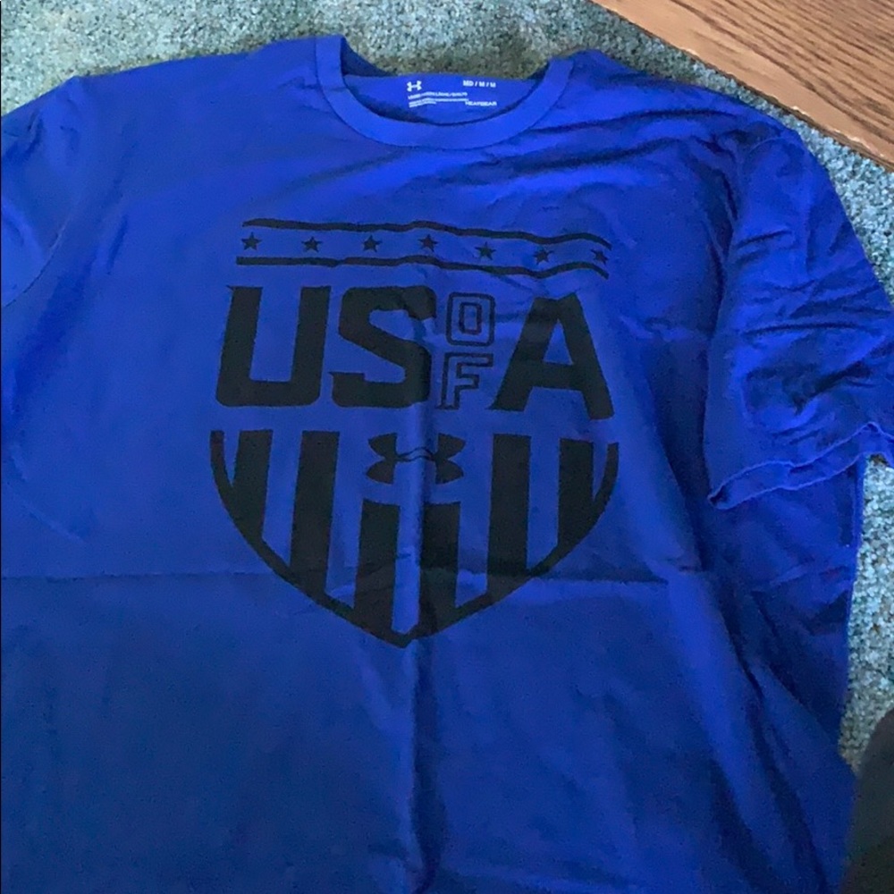 Under armour t shirt